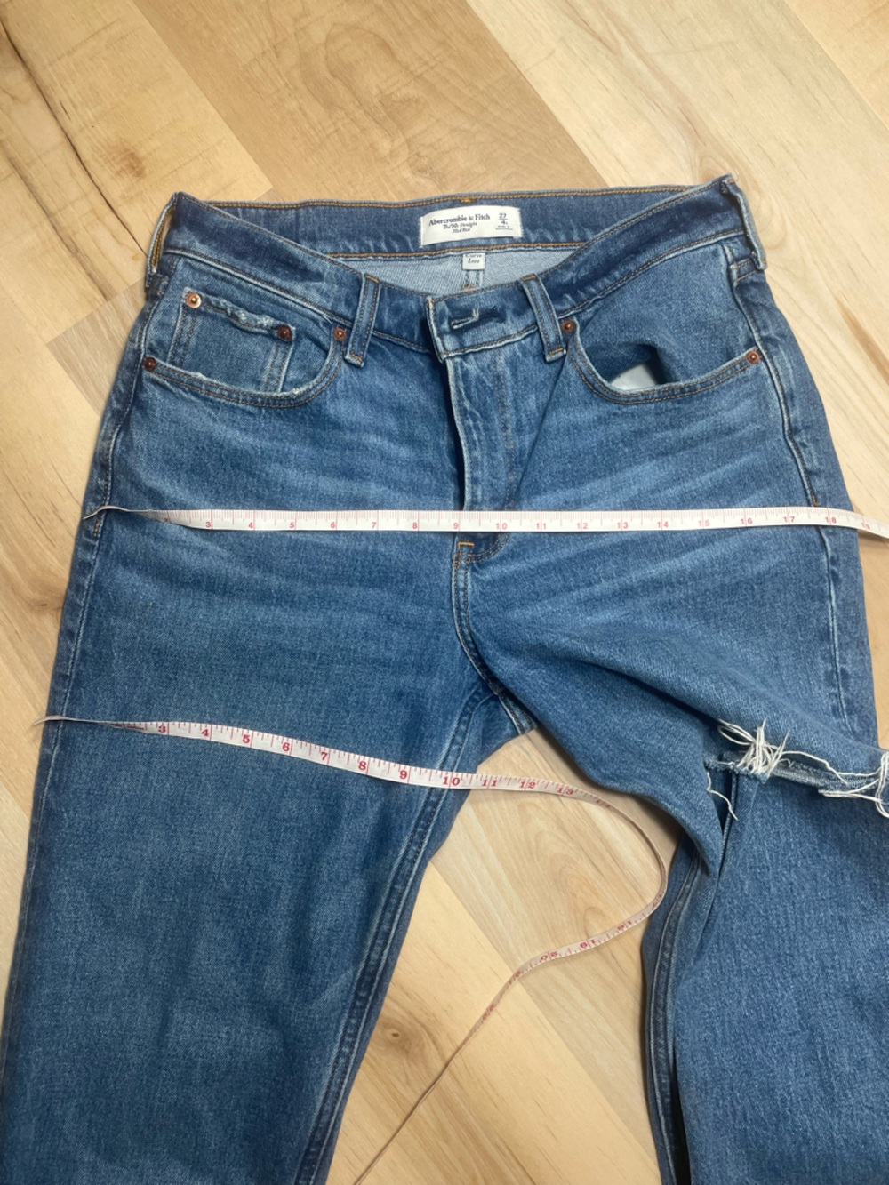 Abercrombie Curve Love 90s Straight Jeans 27  Raw Hem Mid Rise - Picture 7 of 8